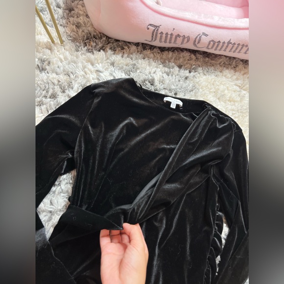 Maison D’Amelie Black Velvet Wrap Top - Picture 4 of 5